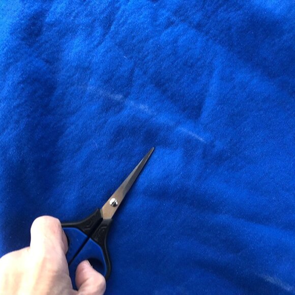 Gildan Mens Sweatshirt 5XL Crewneck Blue Heavy Blend Pullover Classic FLAWS - Picture 10 of 15